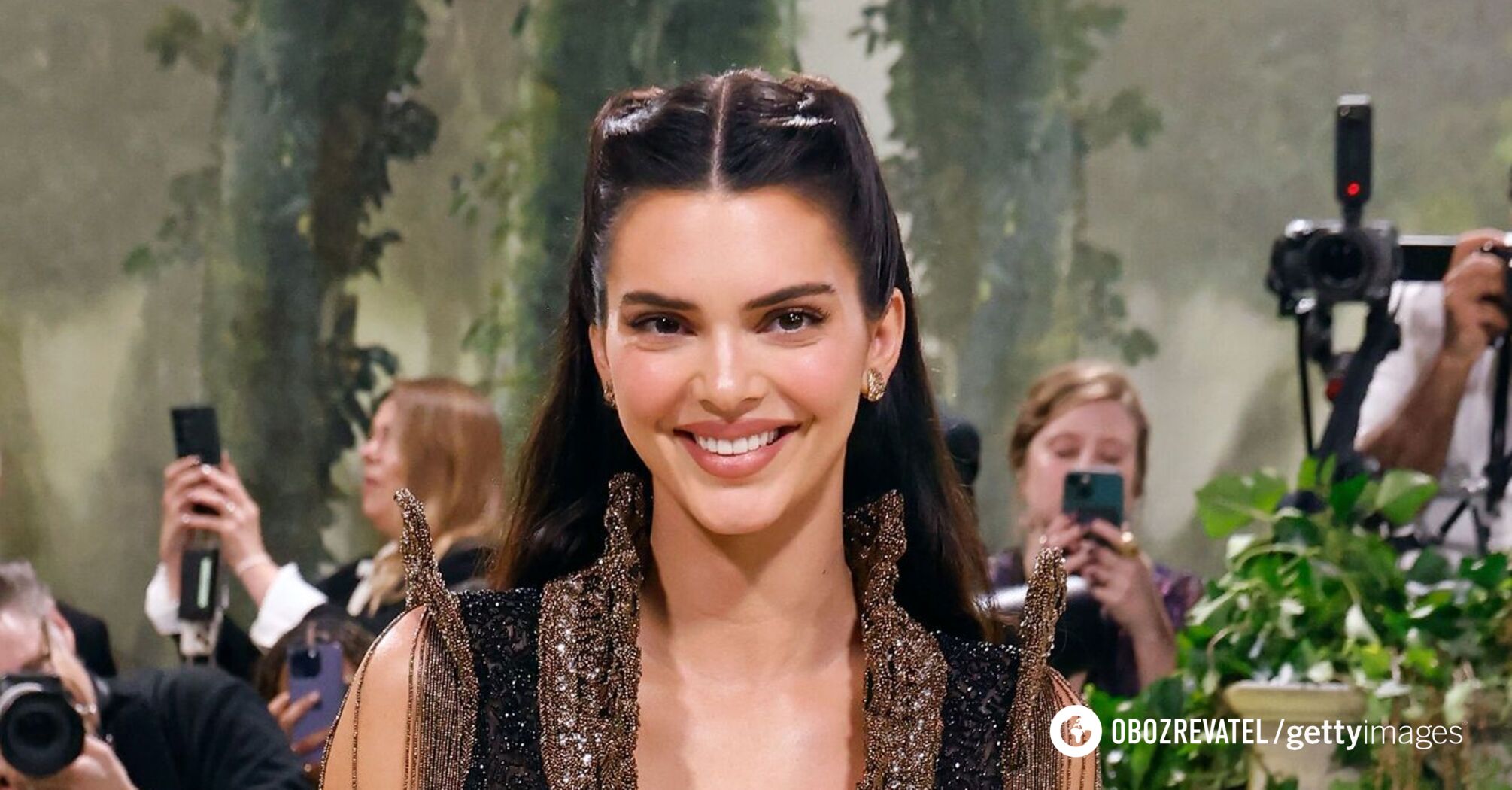 Kendall Jenner showed a 'strawberry' manicure that will become a trend this summer