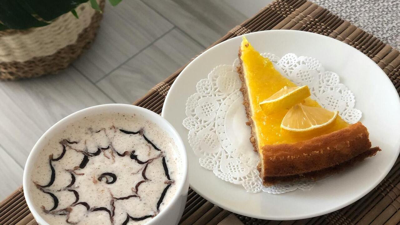 Moist lemon pie: an easy recipe of French cuisine