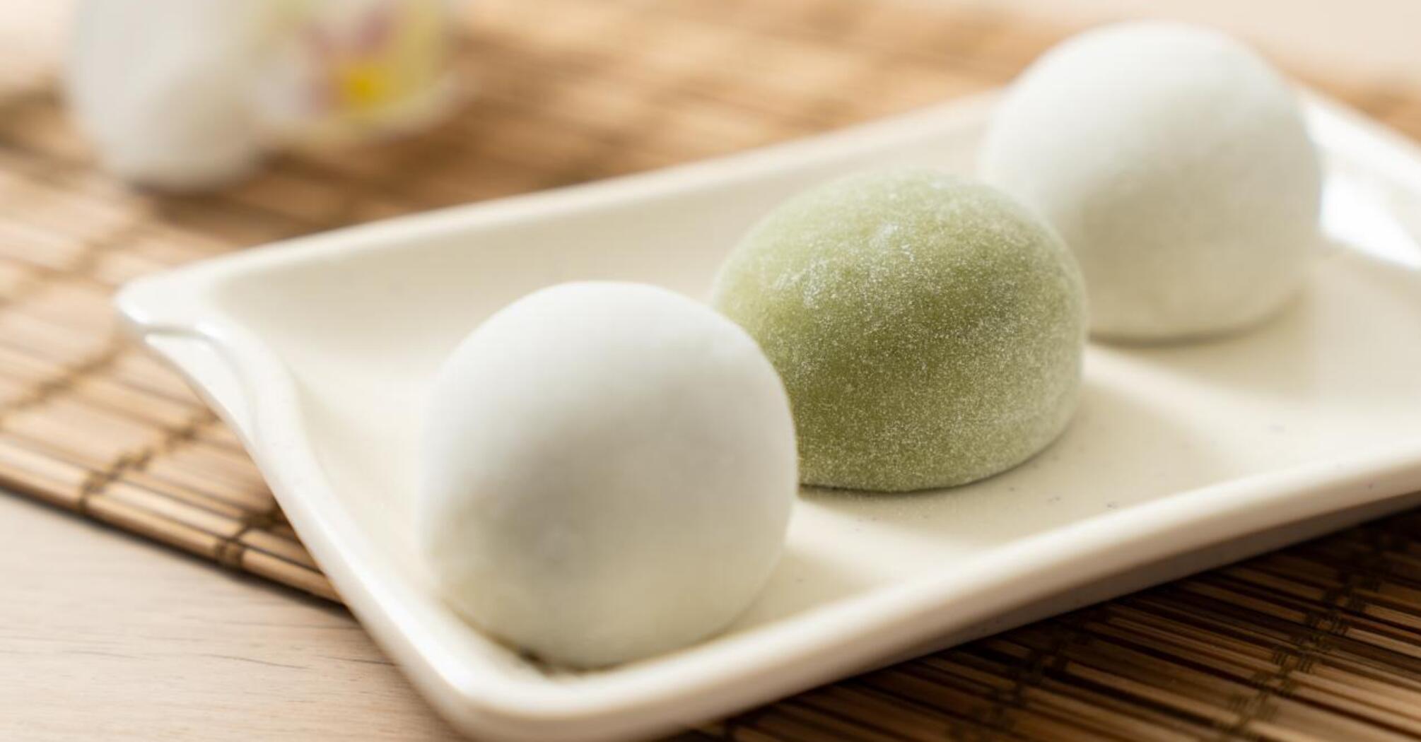 Rice flour moti - a recipe for a Japanese dessert - what is moti made of