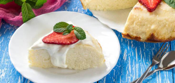 What to add to cottage cheese to make the casserole soft and lush: just one ingredient