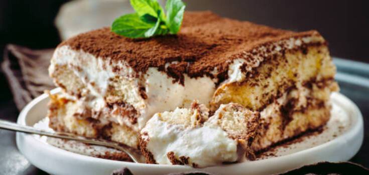Without eggs and baking: how to make quick tiramisu in 20 minutes