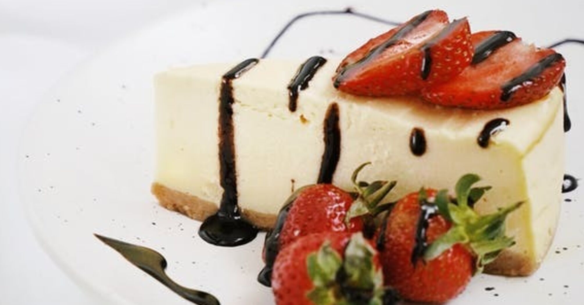 What to add to cheesecake dough to make the dessert fluffy