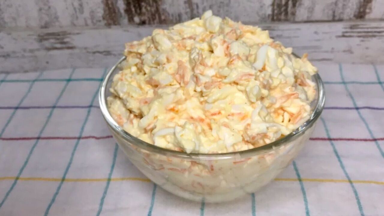 Squirrel salad with processed cheese: how to cook a popular dish