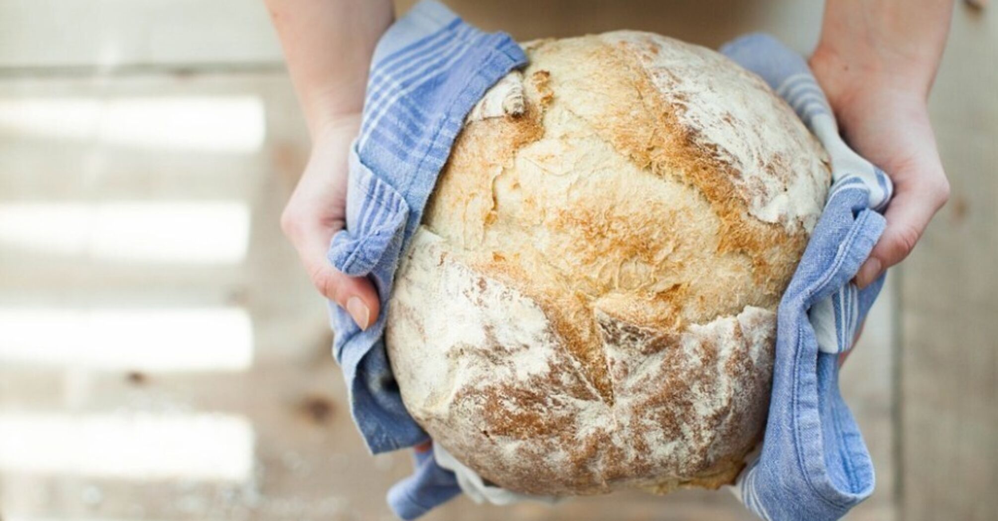 How to make homemade bread without kneading: the fastest way