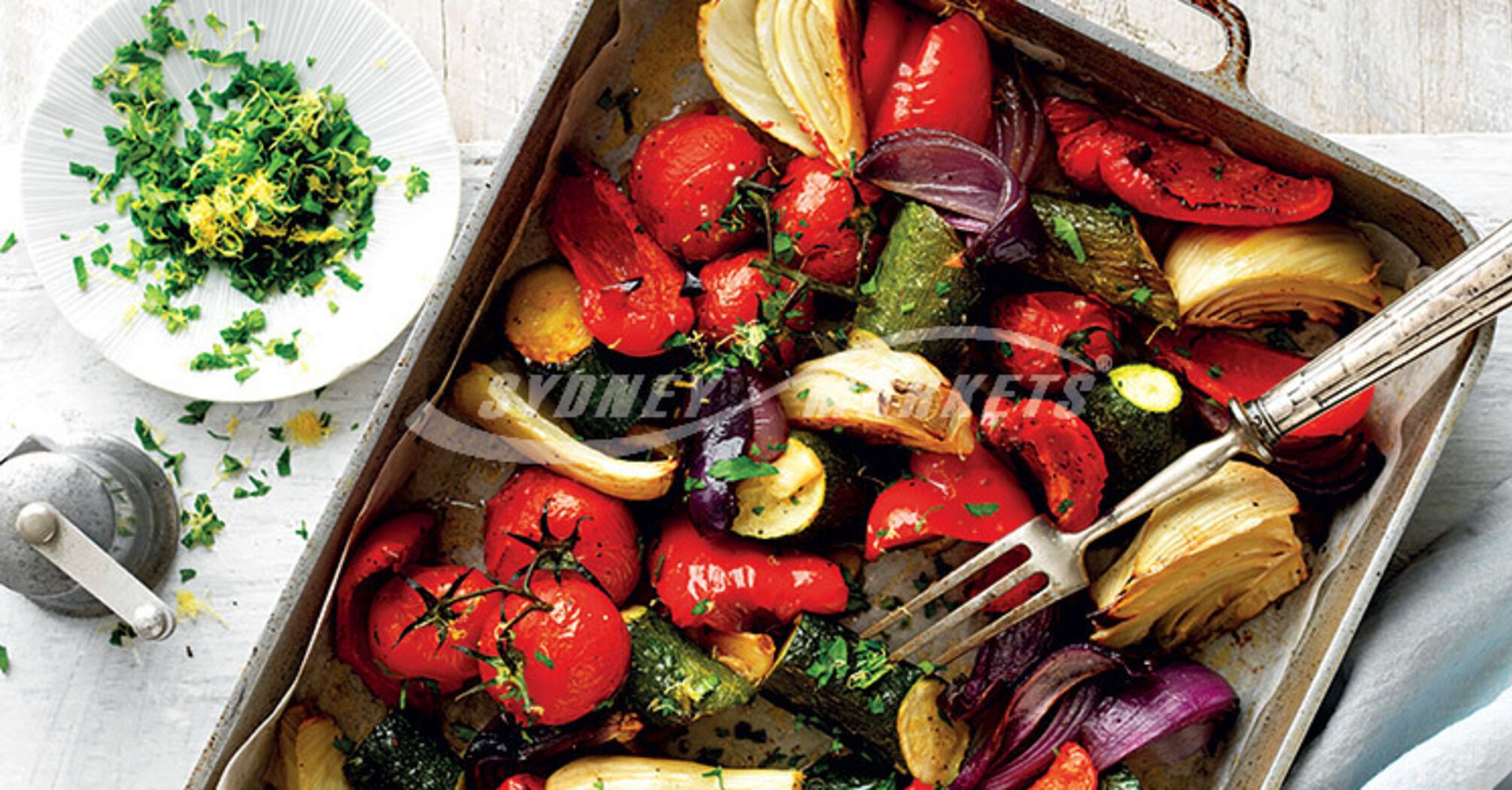 Light dinner with vegetables and jamon: the perfect dish after a festive meal