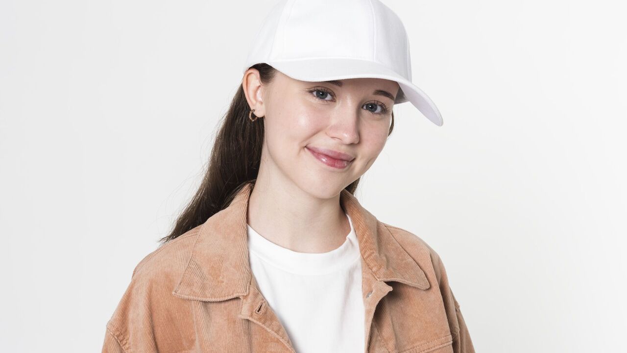 How to perfectly wash a white cap: useful tips