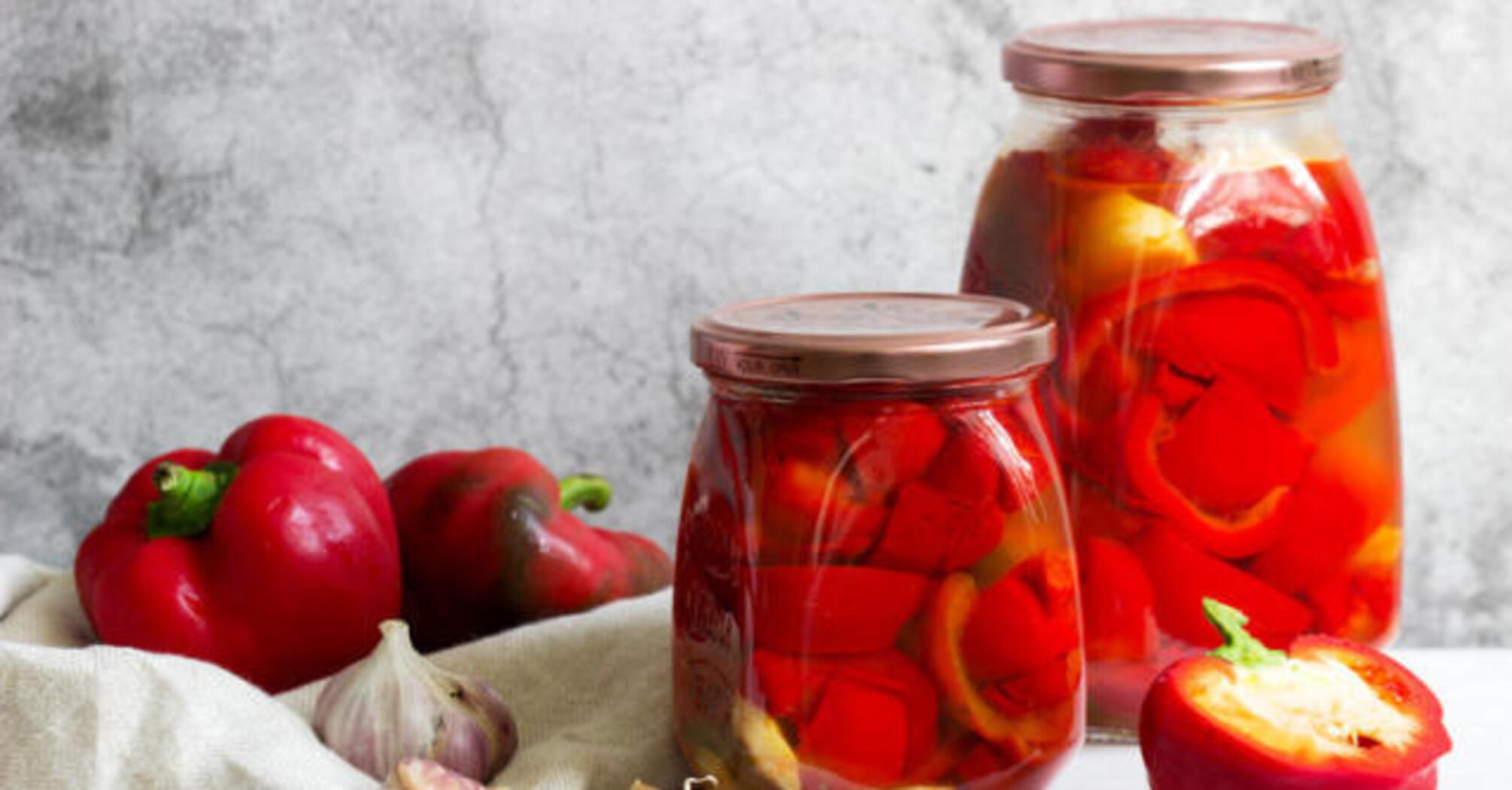Moldavian-style pickled sweet peppers: recipe for a tasty appetizer for winter