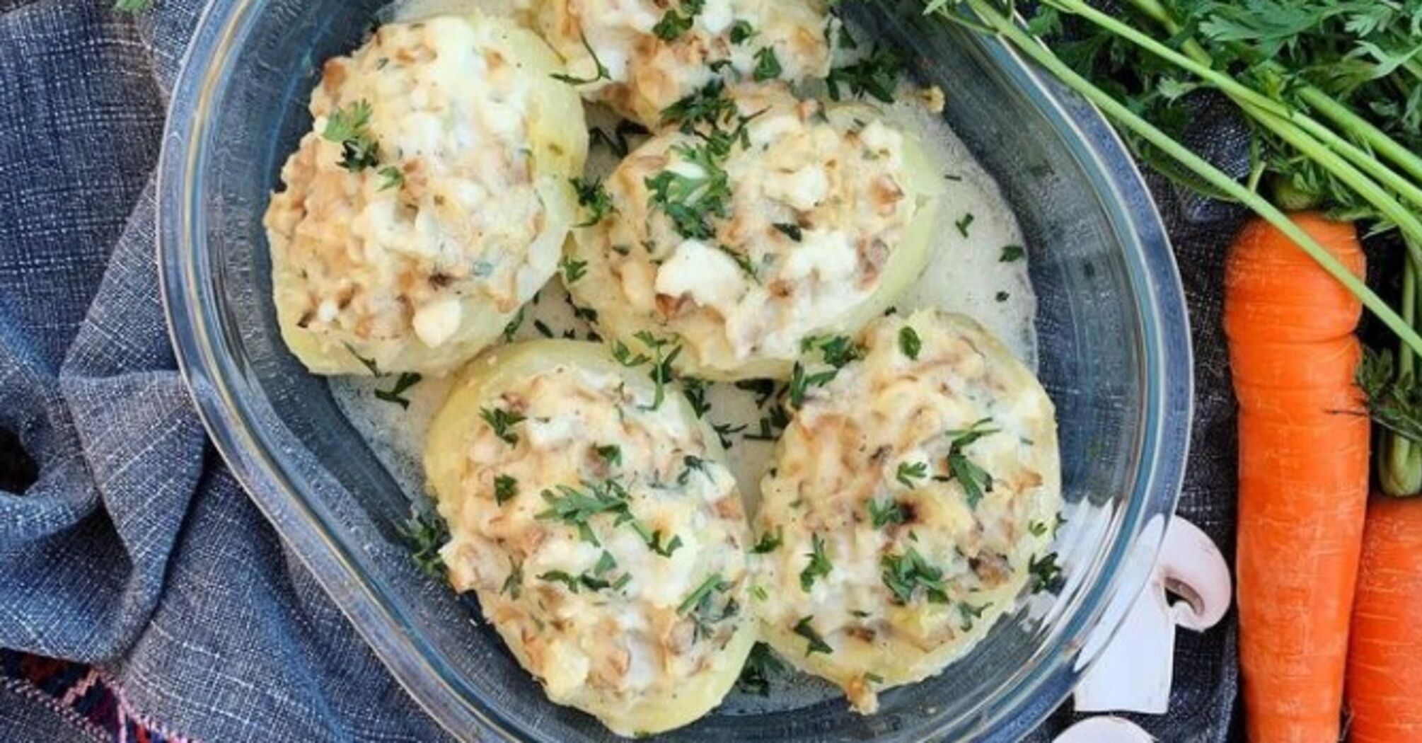 Baked stuffed potatoes: how to cook a familiar dish in a new way