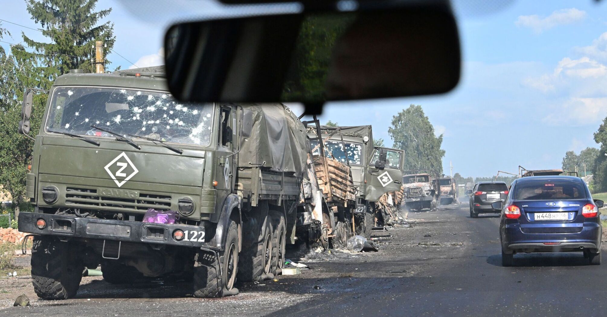 A large convoy of Putin's troops came under attack in the Kursk region: a propagandist complained about 'idiots in command'