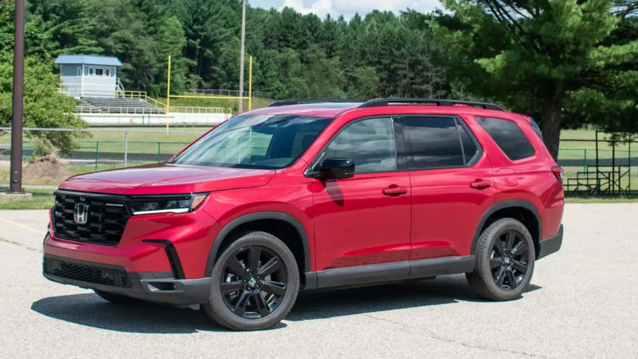 Idealny dla rodziny: jakie są zalety i wady nowego samochodu Honda Pilot