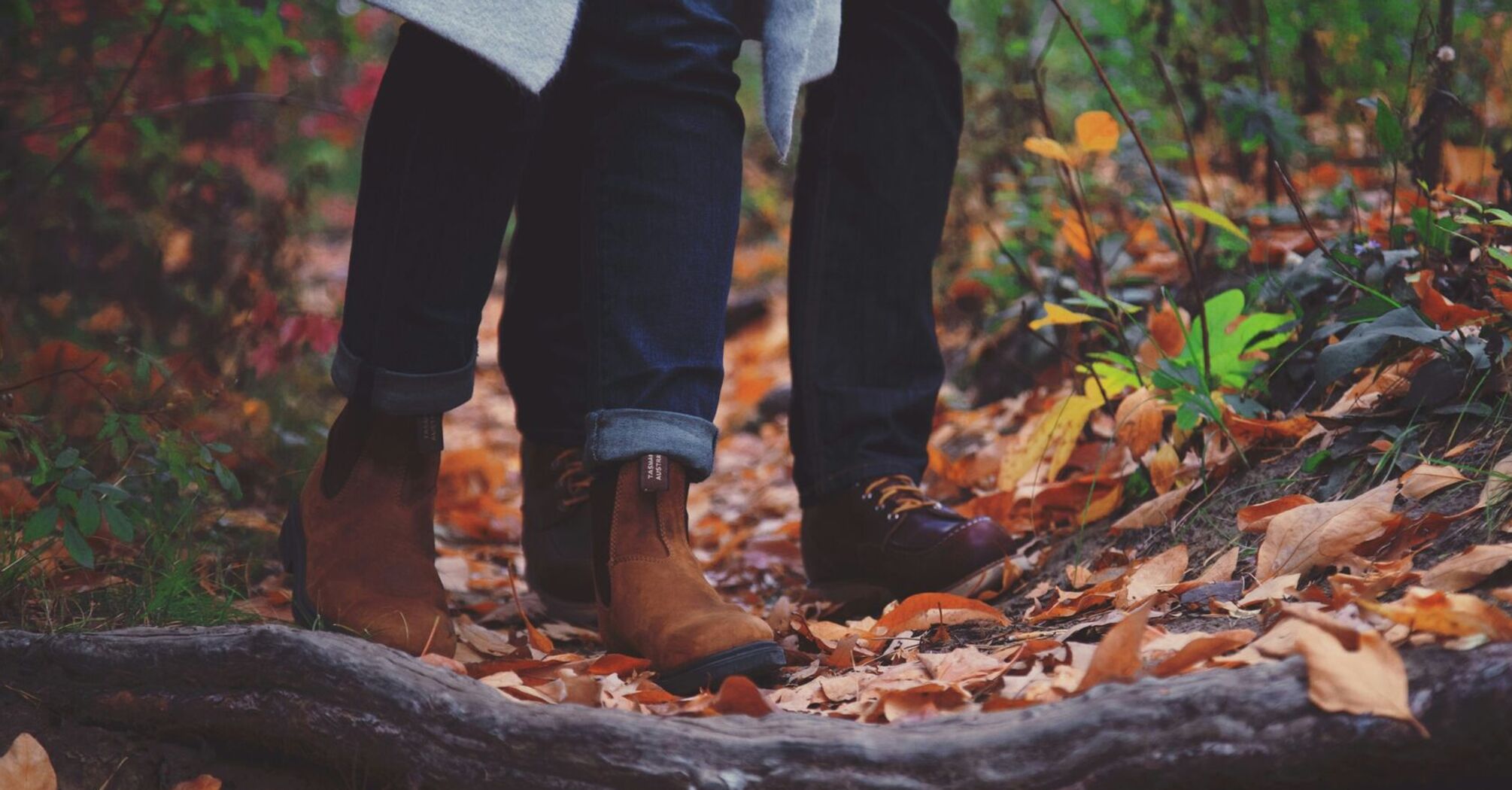 The 6 most fashionable women's shoes for 2024 fall are named. Photo