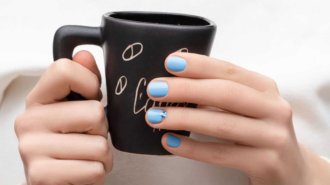 The perfect alternative to nude: this manicure has become a trend for summer 2024.