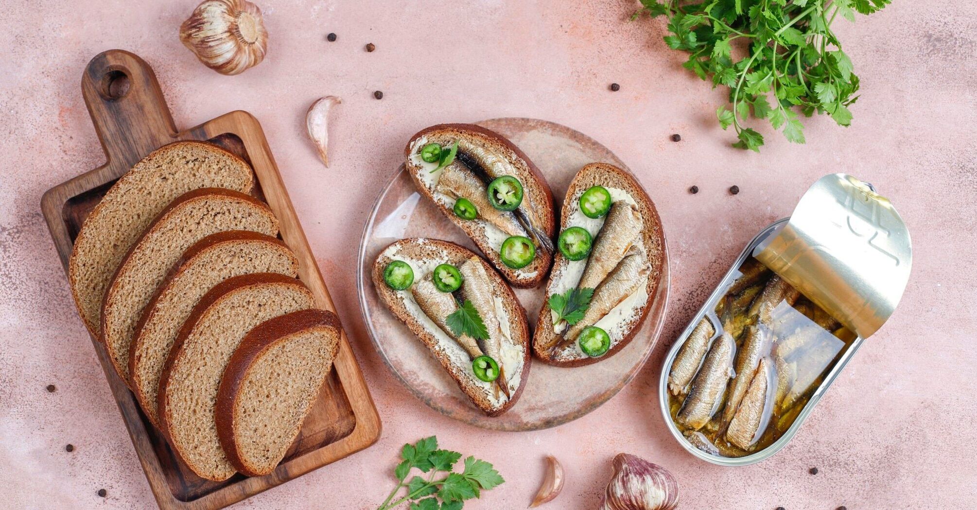 Homemade sprats from salaki: better than store-bought sprats