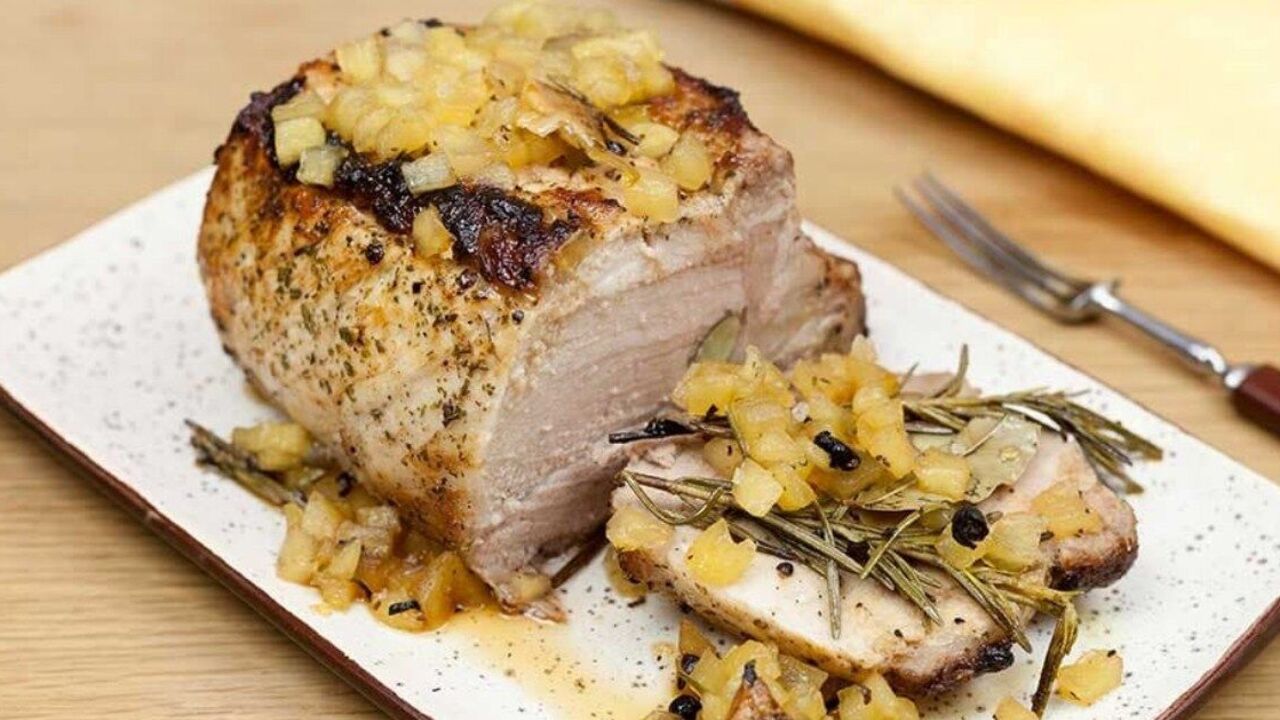 What to bake cold boiled pork in to make it soft and juicy