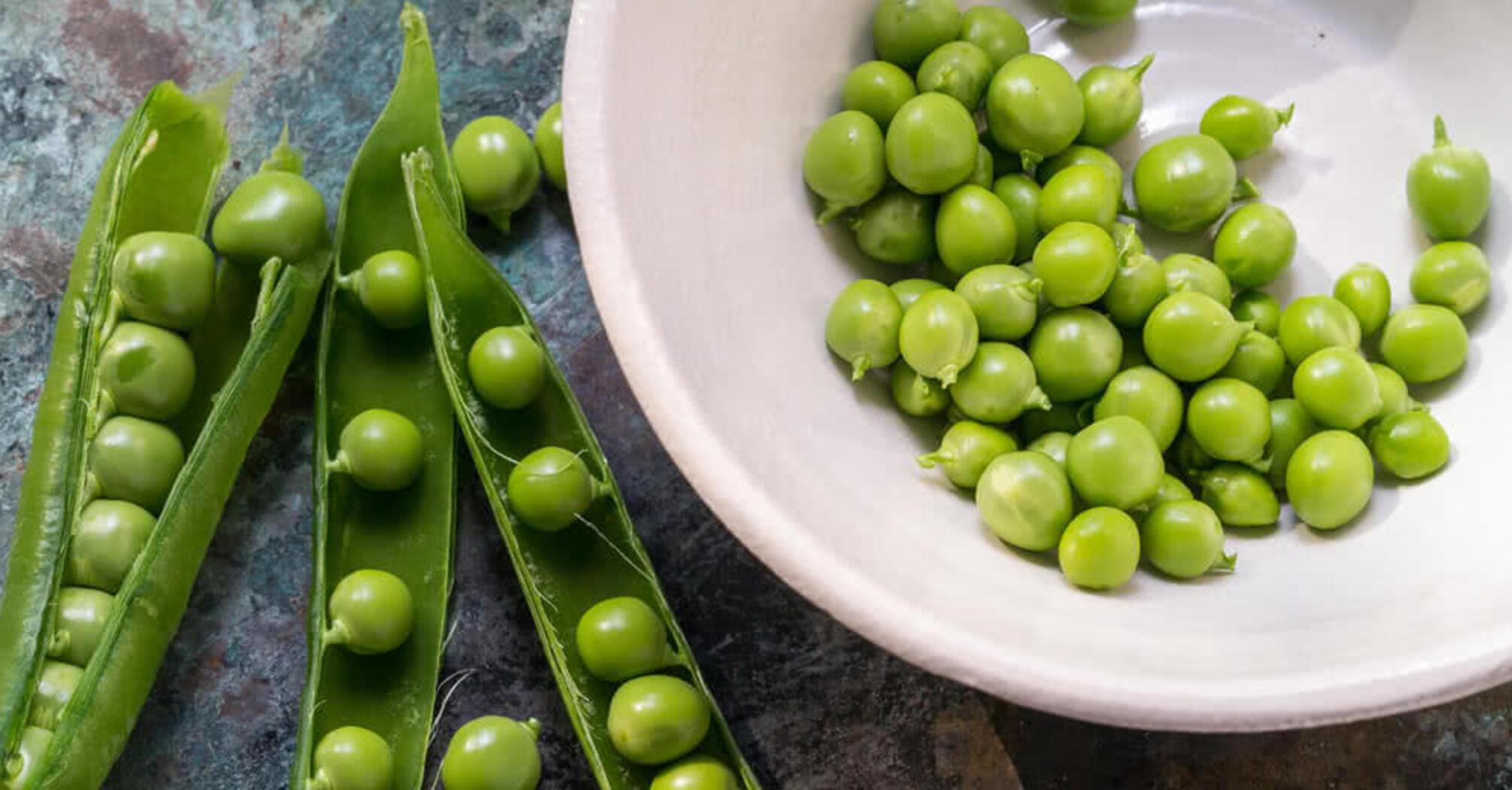 Pickled cucumbers and peas for Olivier: how to make this versatile preparation