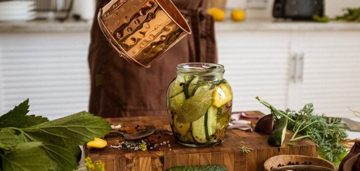Why jars of cucumbers explode and how to prevent it: simple tips