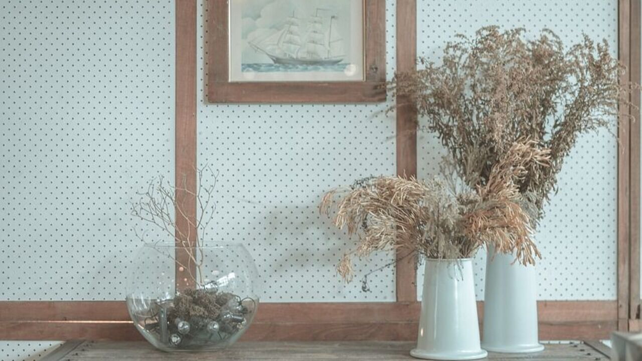 Несут мертвую энергетику: какие цветы нельзя дарить и держать дома