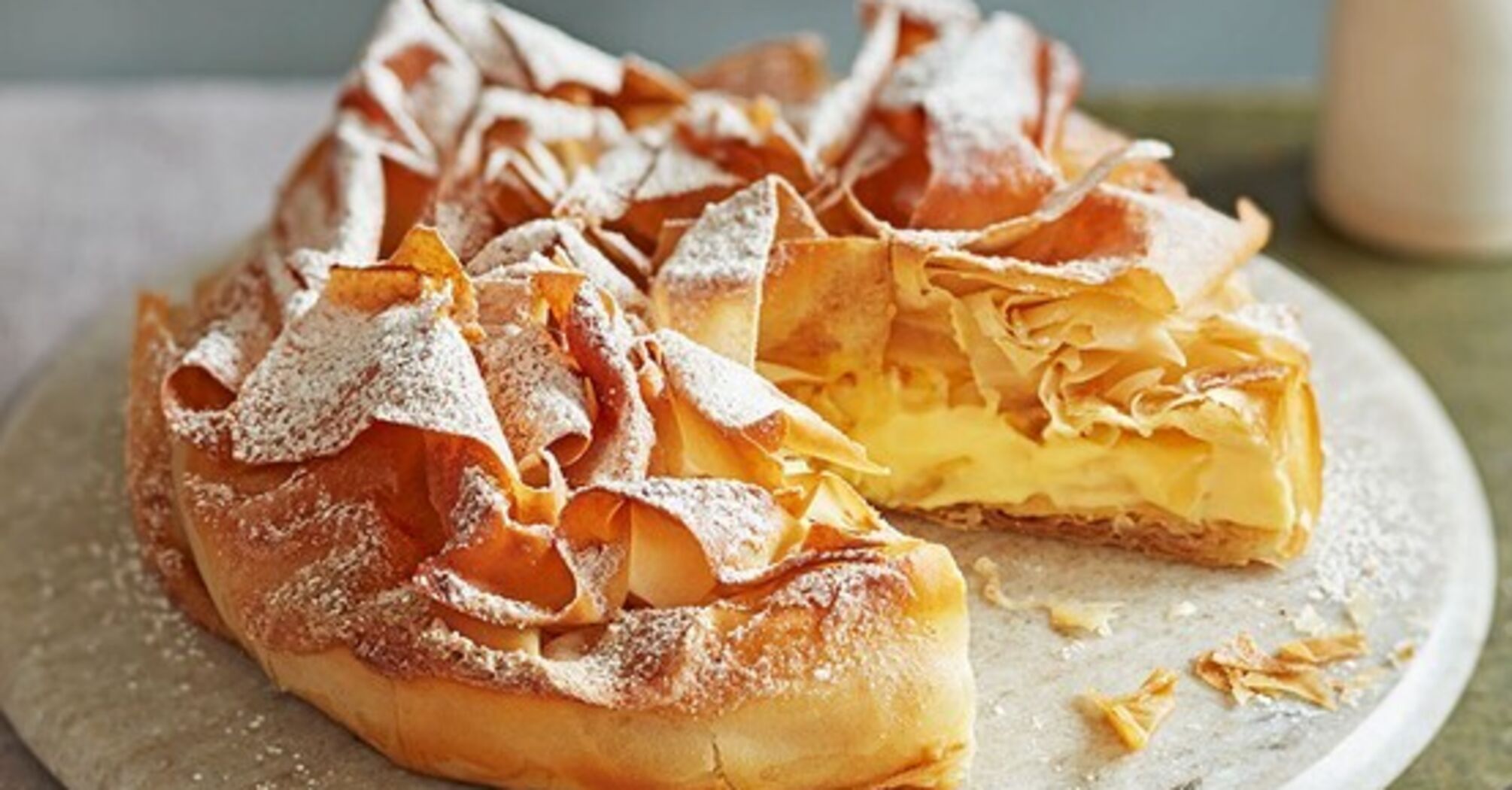 What to make with sensational phyllo dough: a variant of elementary baking for tea