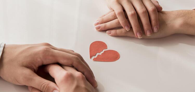 Psycholog gwiazd wymienił 5 oznak, że twój partner cię nie kocha