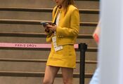 Natalie Portman shows off trendy shoes at the Olympics. Photo