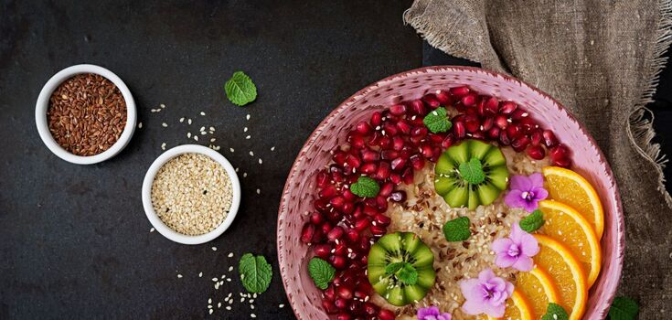 Быстро, вкусно и полезно: как приготовить веганский завтрак на основе киноа