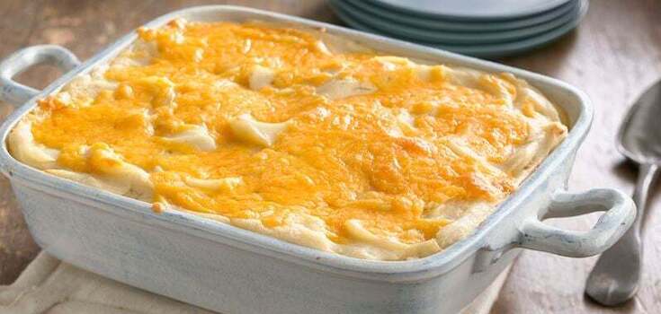 Potato casserole with sausages and sour cream: recipe for a hearty dinner dish