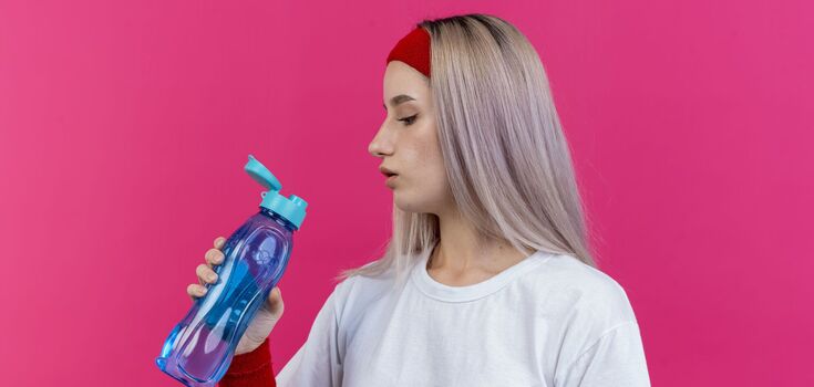 How to quickly refresh a water bottle: life hack for the new school year
