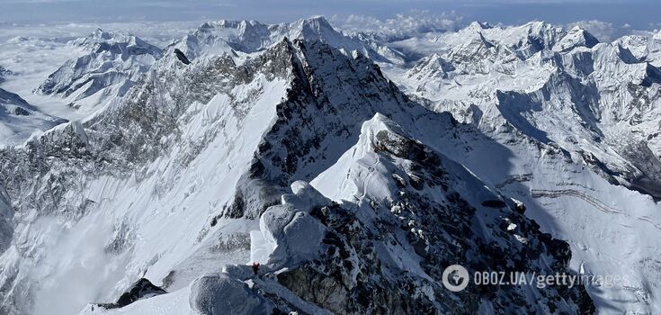Everest seems like a dwarf: what the highest mountains in the solar system look like
