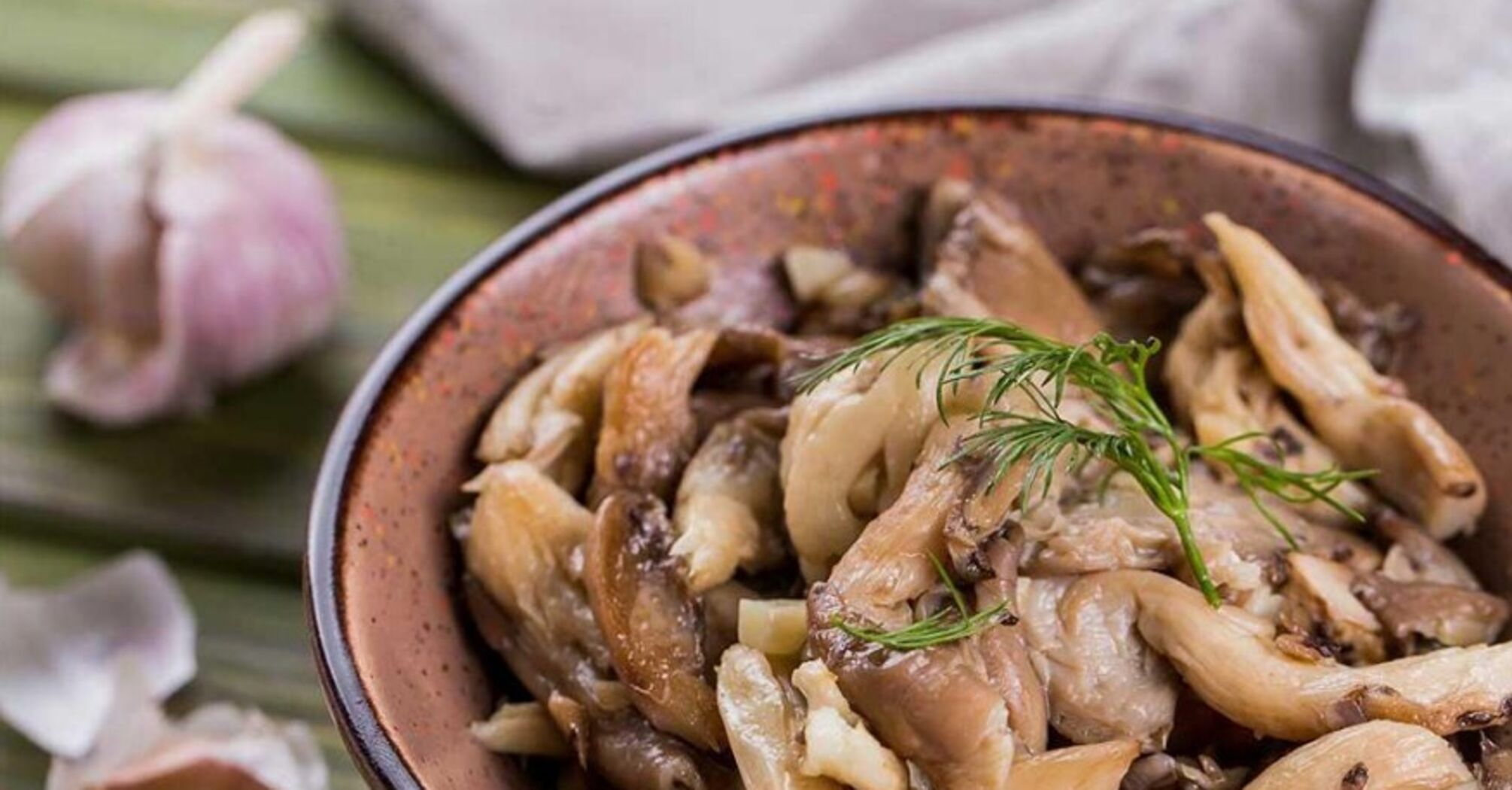 Pickled buttercup mushrooms for the winter