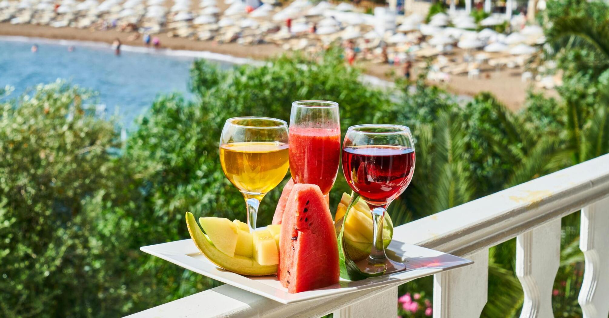 How to choose the right melon and watermelon in the store to avoid poisoning: tips from experts
