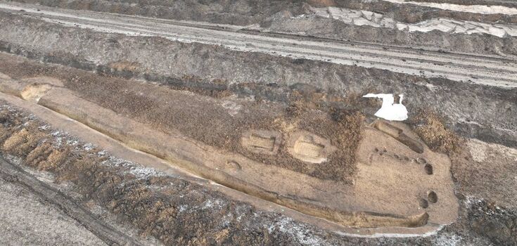 A unique prehistoric mound with graves was discovered in the Czech Republic: archaeologists showed photos