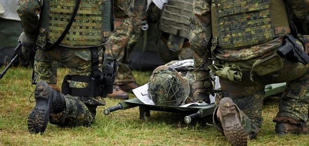 Rosyjska armia cierpi na poważne braki kadrowe - Hodges