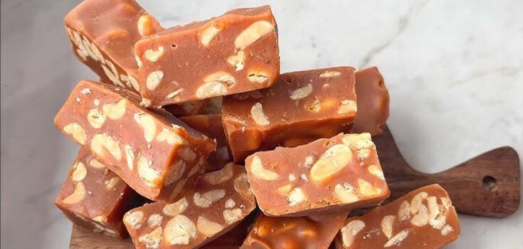 Homemade sherbet from cream, sugar and chocolate: the most delicious dessert without baking
