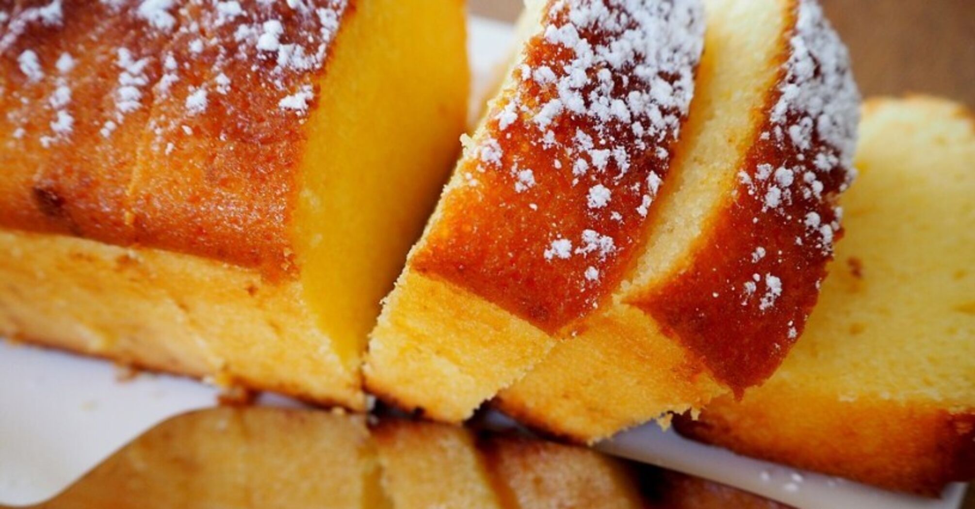 Semolina pie that always turns out moist and lush: the perfect pastry for tea