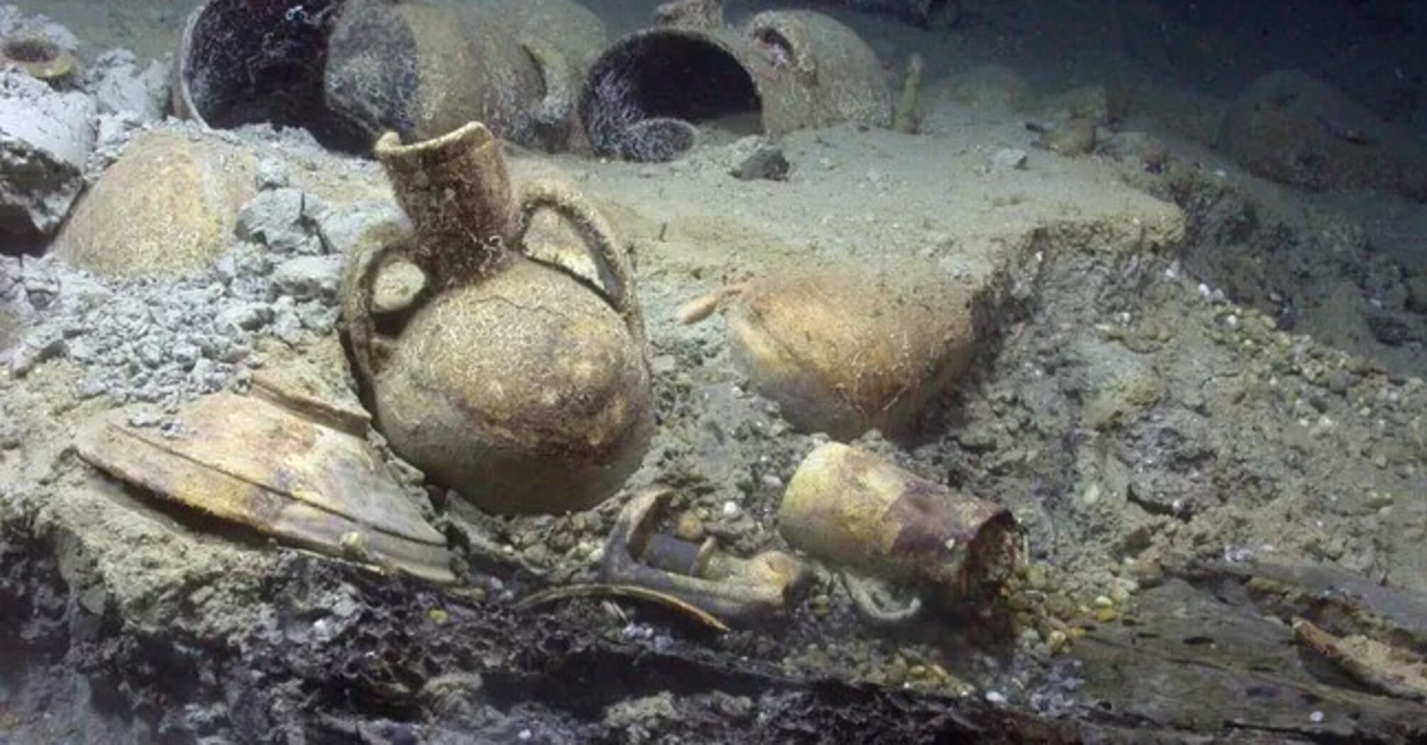 They wanted to kidnap people and sell them into slavery: the wreck of a 17th century pirate ship found in Morocco. Photo and video