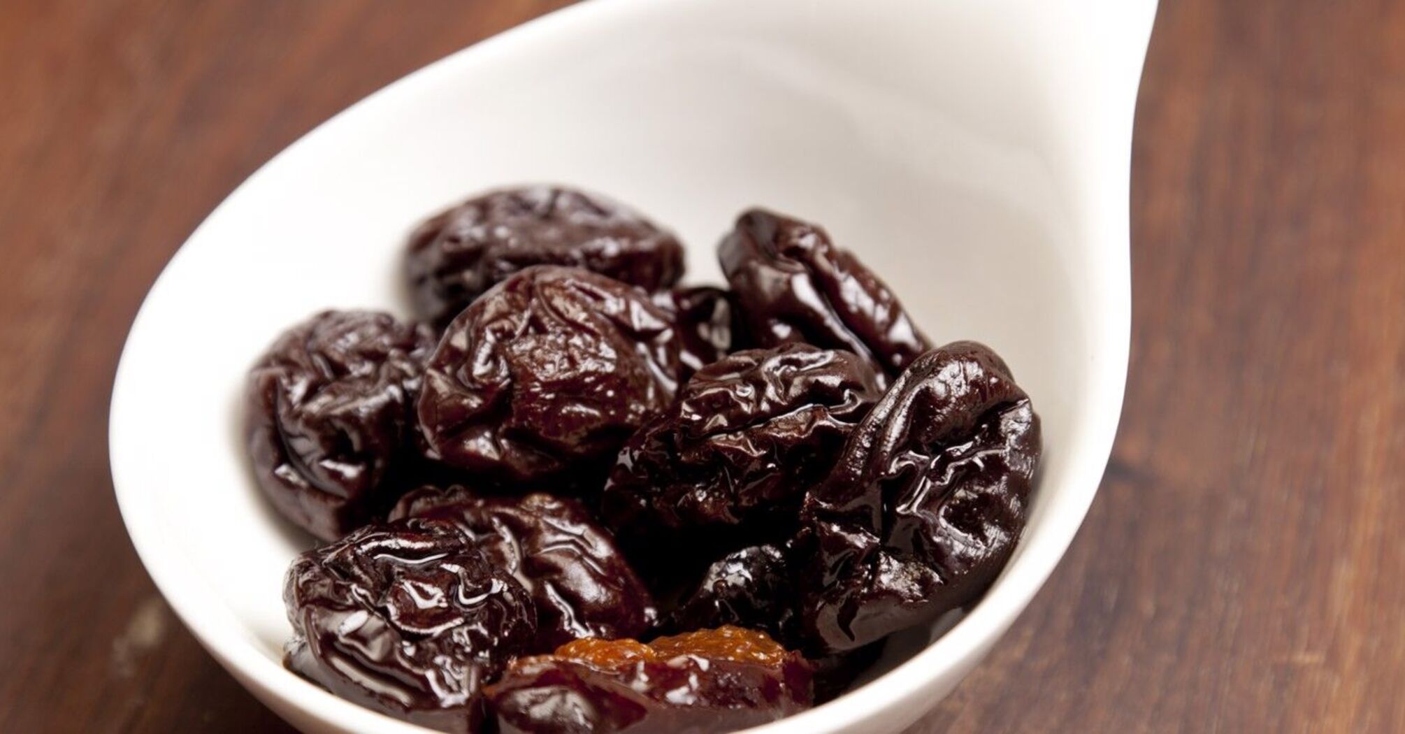 How to dry plums in the oven