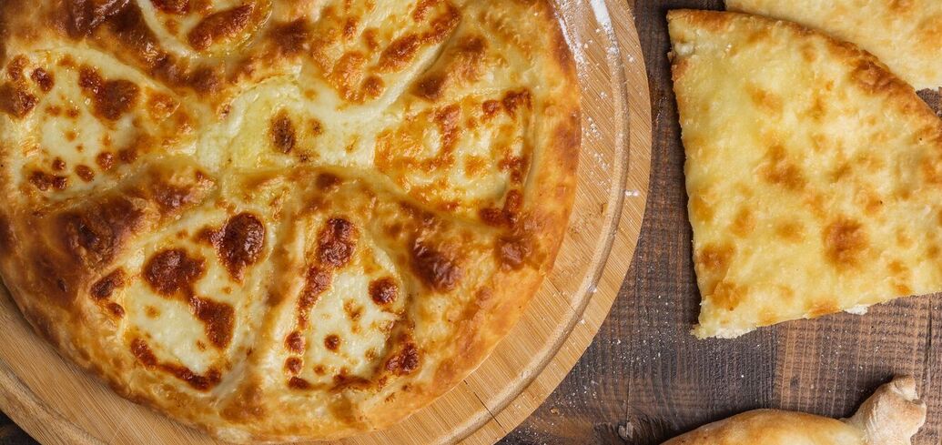 The easiest way to make khachapuri in the mergel style: you don't need to roll the dough thinly