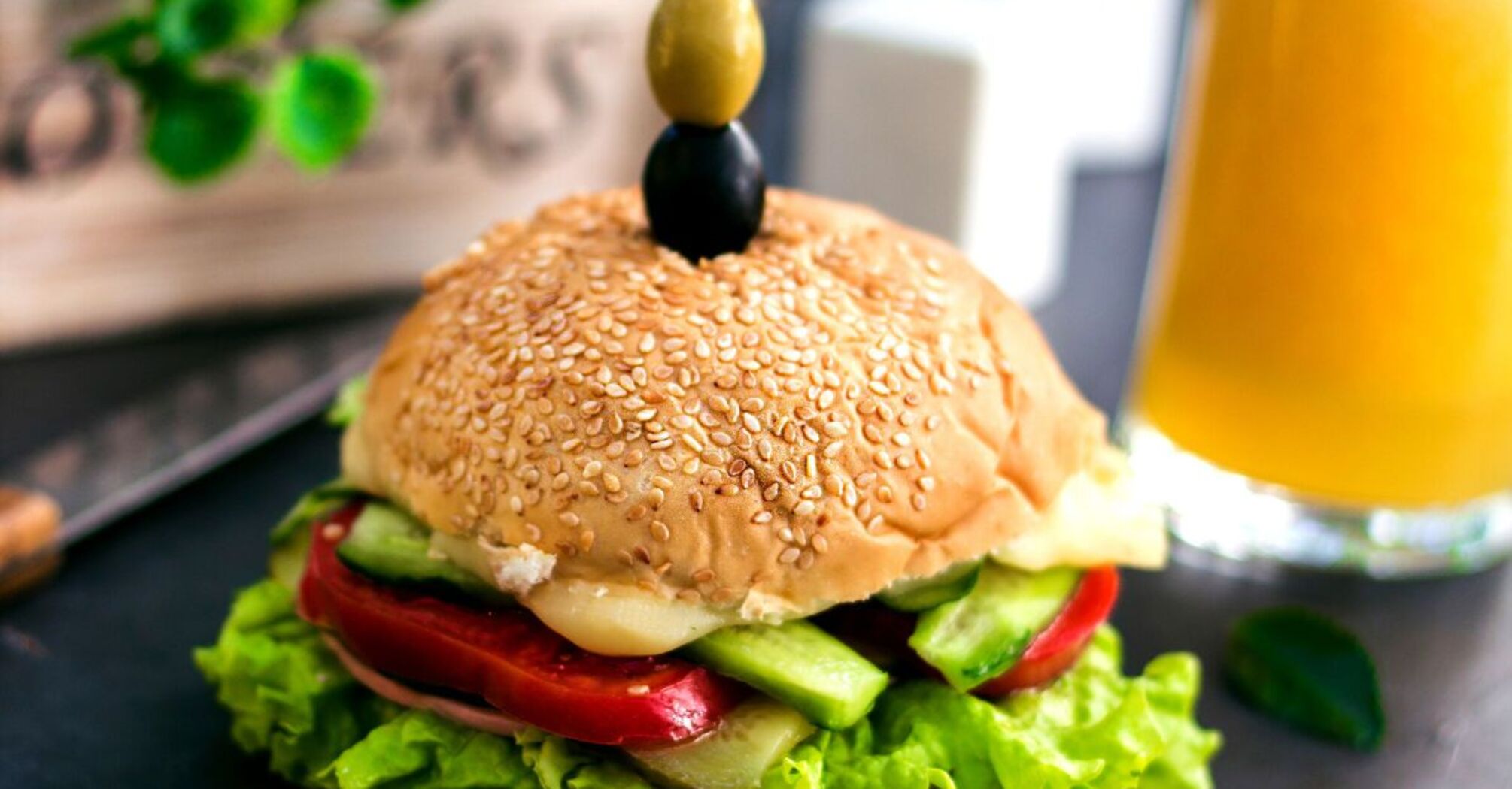 5 вкусных и питательных рецептов вегетарианских бургеров из киноа