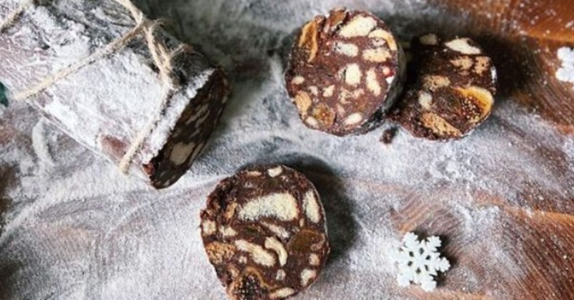 Chocolate sausage that can be cooked without power: a recipe from cookies