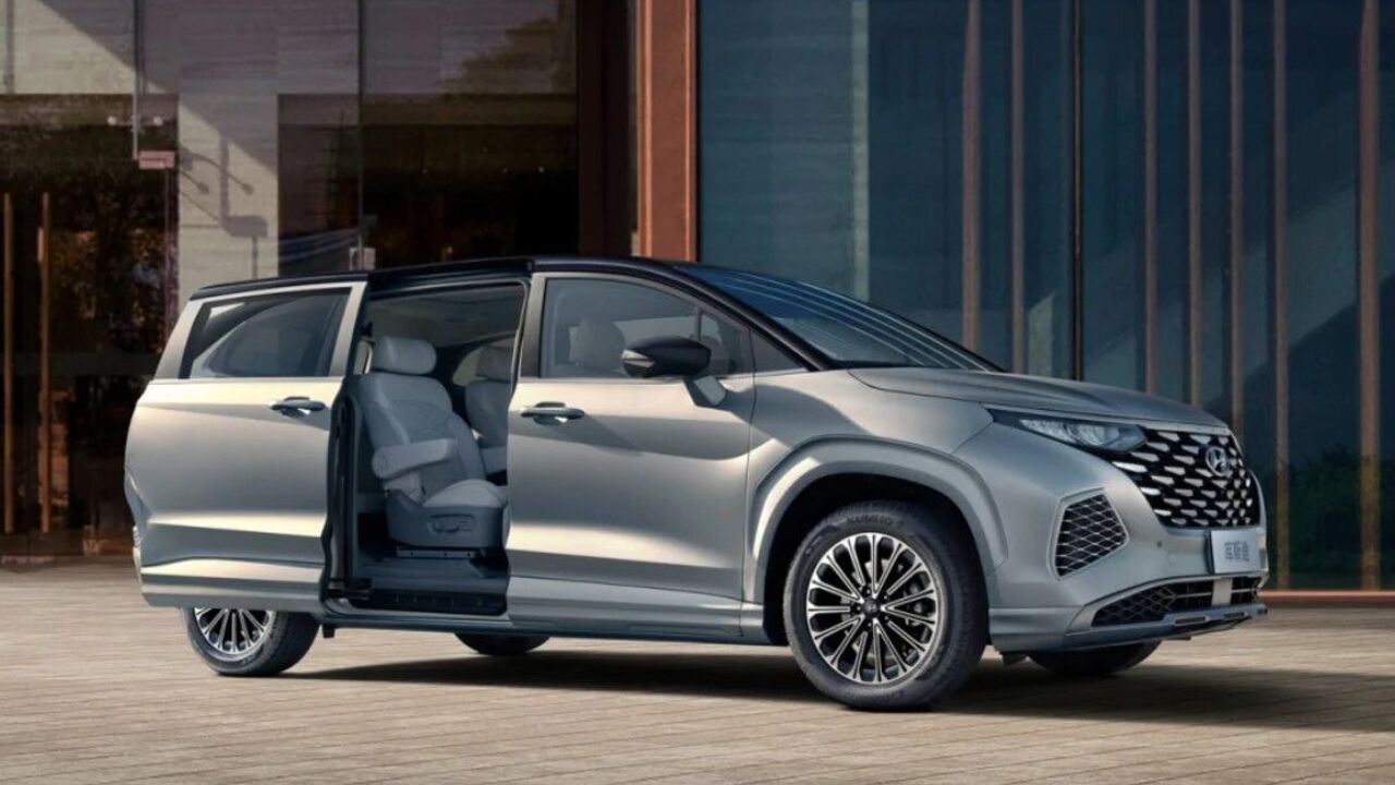 Hyundai Custo