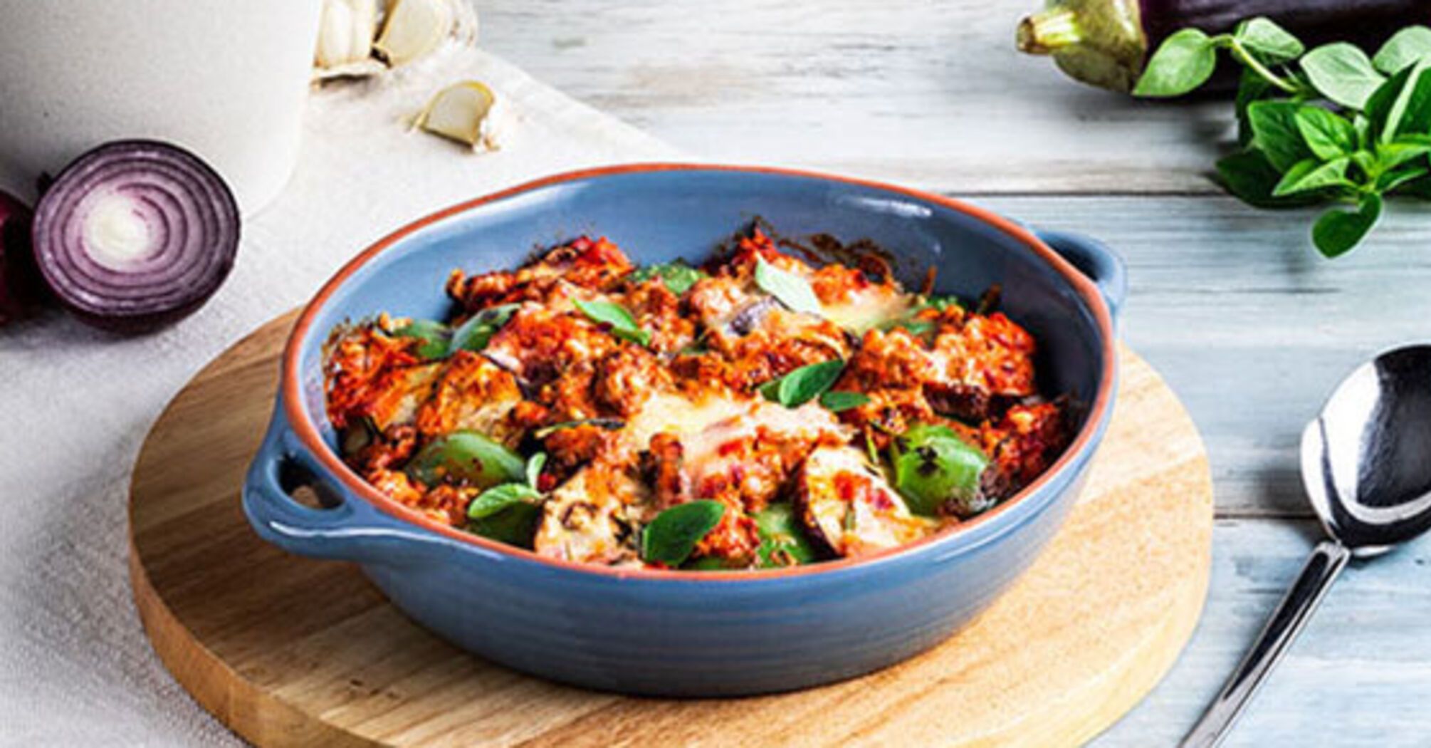 What a tasty dinner to cook from eggplants: minced meat will come in handy