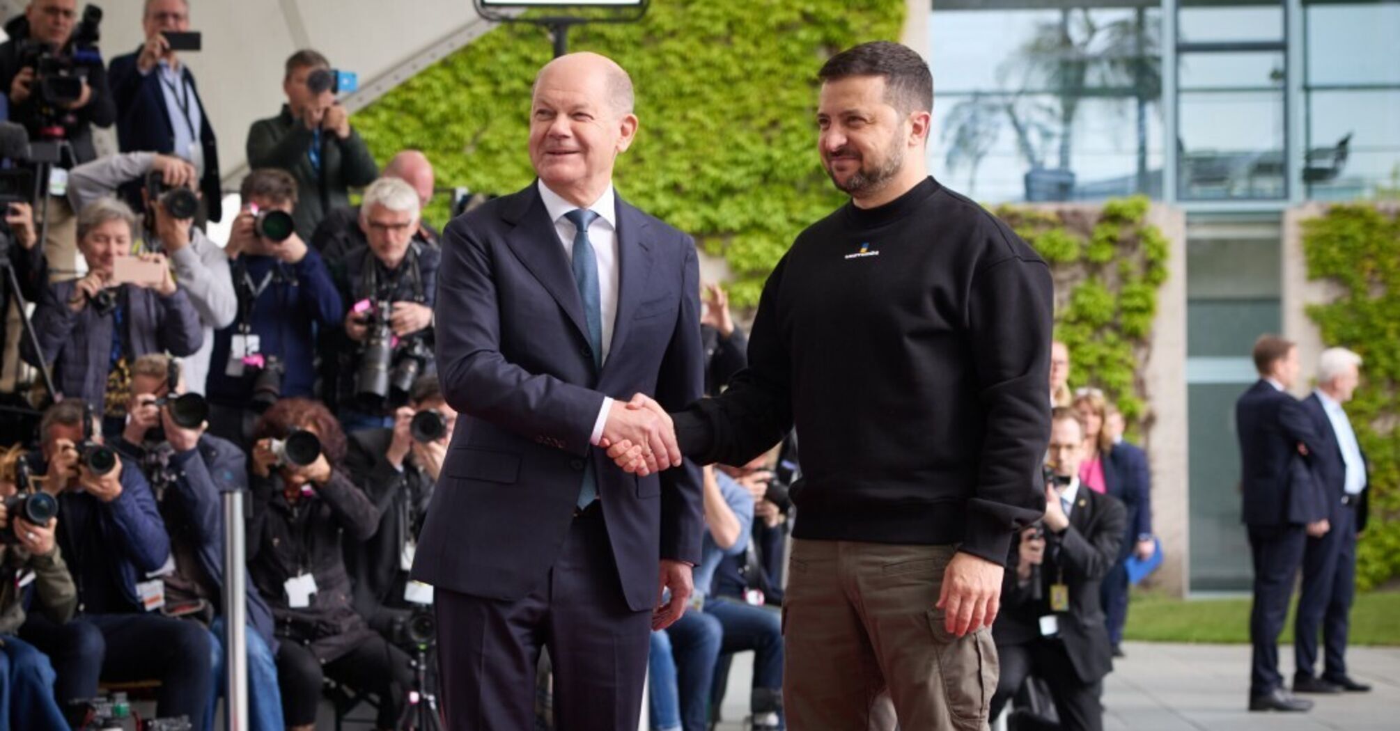 Scholz and Volodymyr Zelenskyy