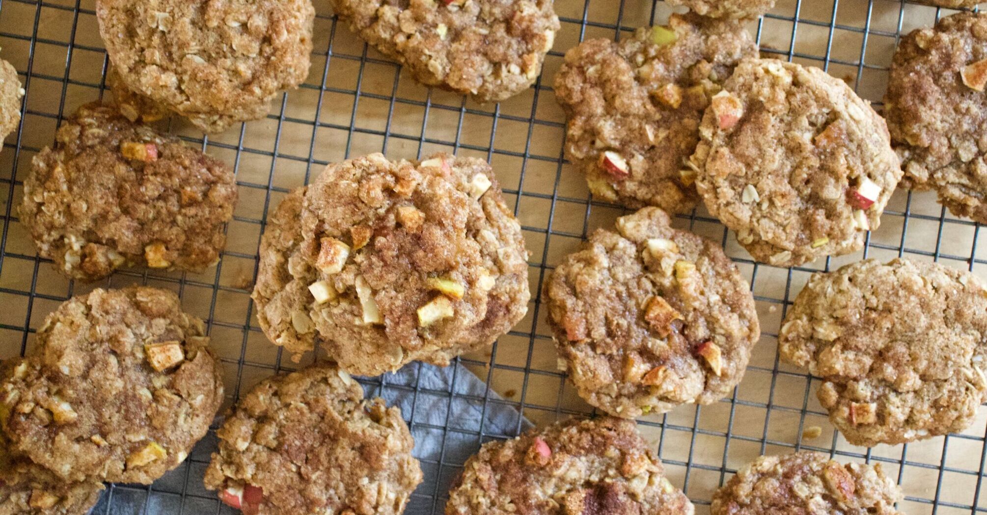 Elementary homemade apple cookies: takes a few minutes to prepare