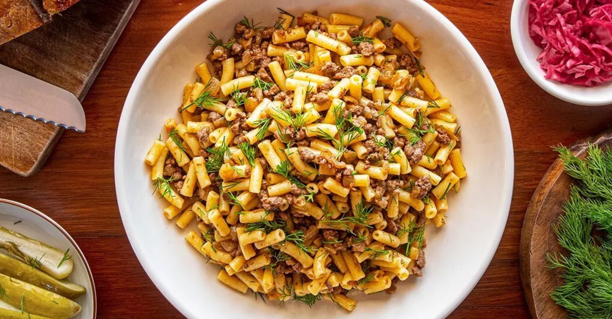 Navy-style pasta with minced meat: a hearty dish for lunch and dinner