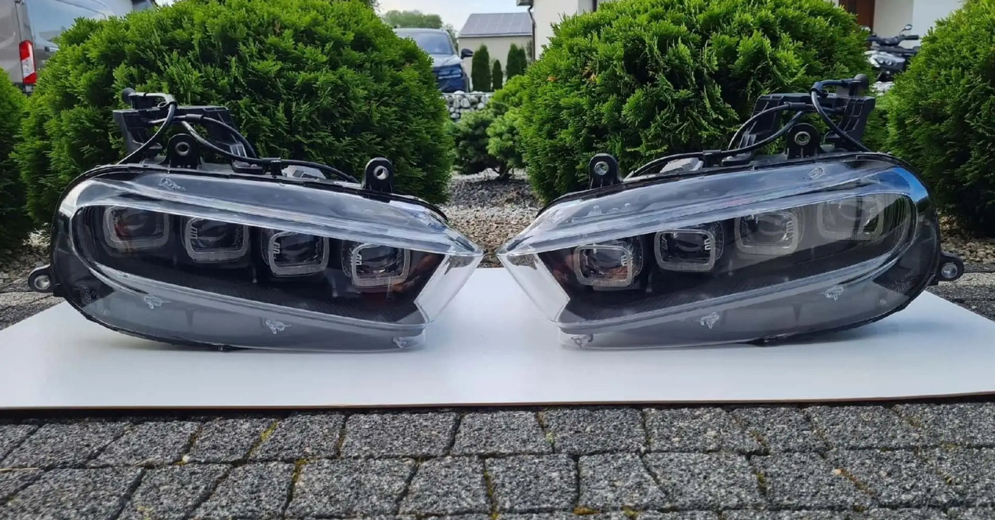 Bugatti Chiron headlights sell on eBay for the price of a new Porsche 911