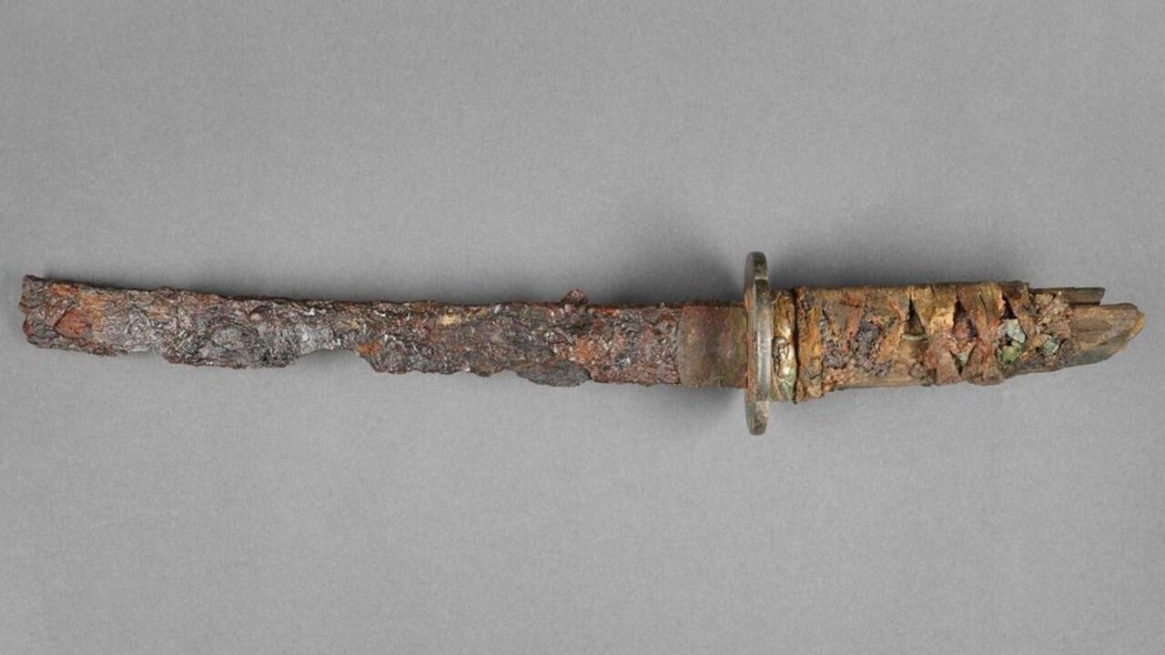 A 17th-century Japanese samurai sword was found among the wreckage of World War II in Germany. Photo