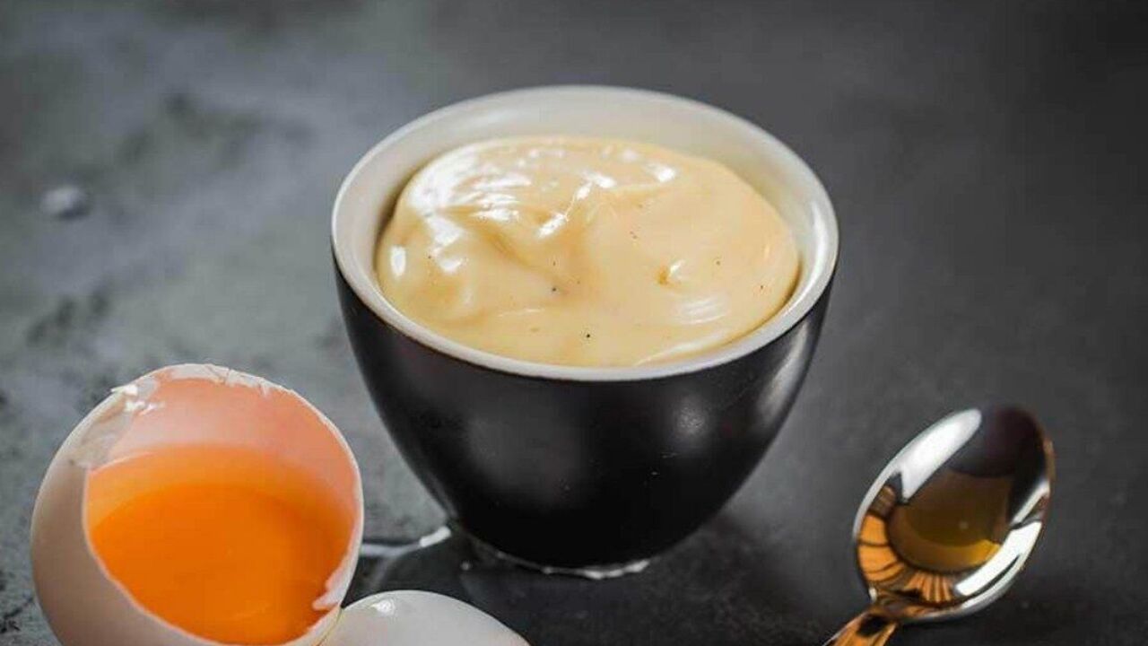Why add water to homemade mayonnaise: a recipe for making the sauce from Volodymyr Yaroslavskyi