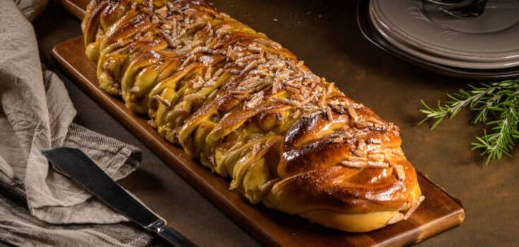How to make delicious cinnamon and cottage cheese twist: a quick pastry for tea
