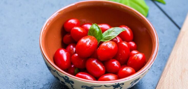 How to deliciously pickle cherry tomatoes for the winter: a quick appetizer recipe