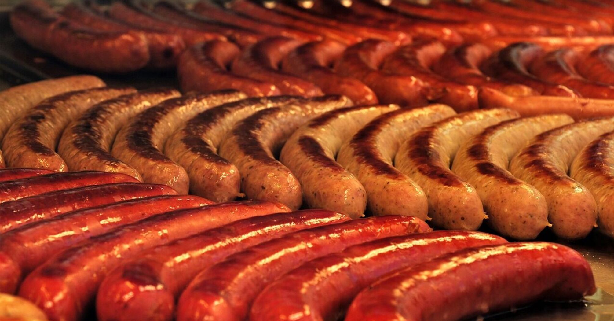 How to cook sausages correctly: the perfect way